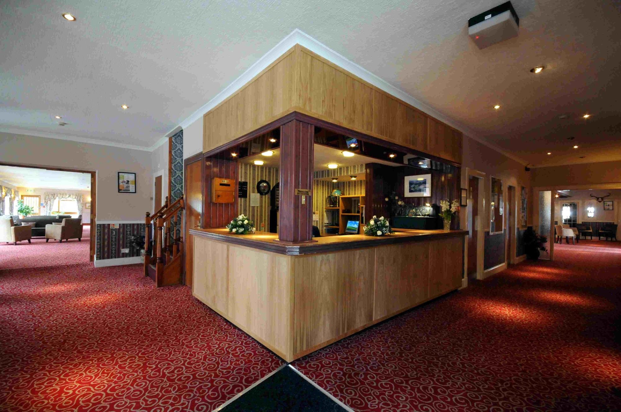 Highlander Hotel 'A Bespoke Hotel' Newtonmore Exteriör bild